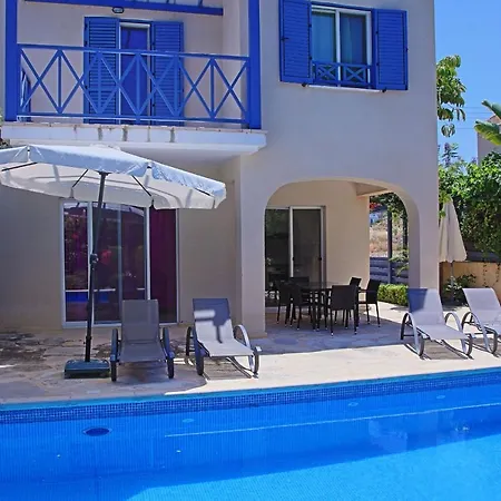 فيلة Irina Polis